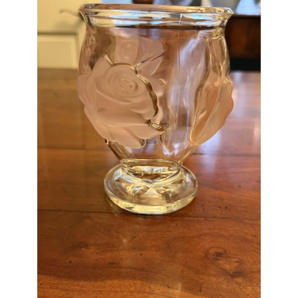 Teleflora Glass Heavy‎ Vase Raised Puff Frosted Pink Roses Lead Crystal France